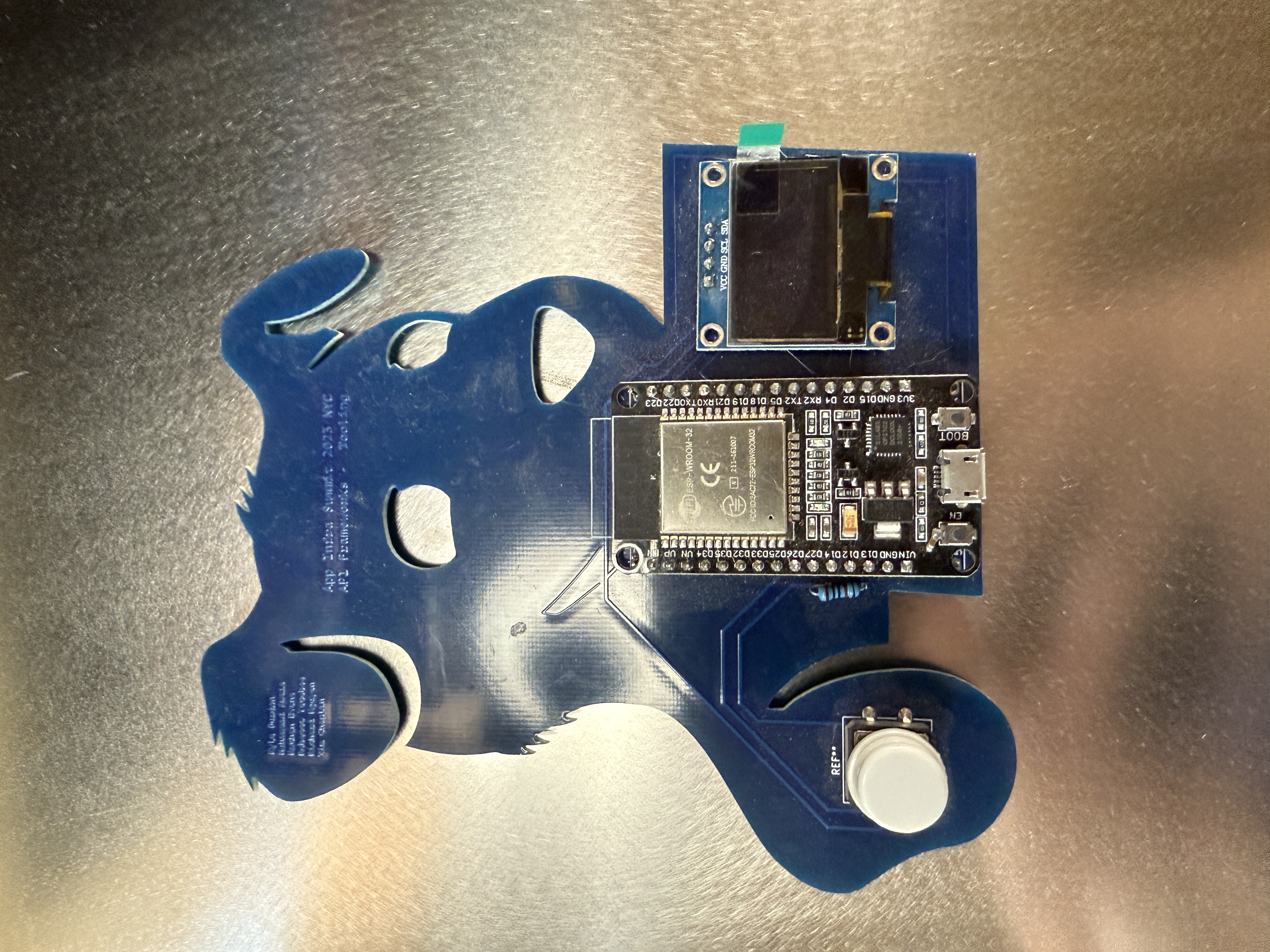 An ESP32-powered clock of ‘Bits’, the Datadog mascot